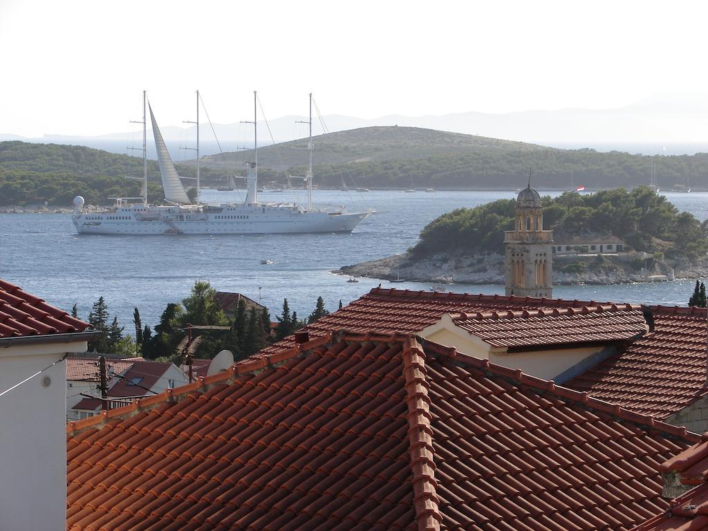 Apartments Curin Hvar Town Exteriör bild